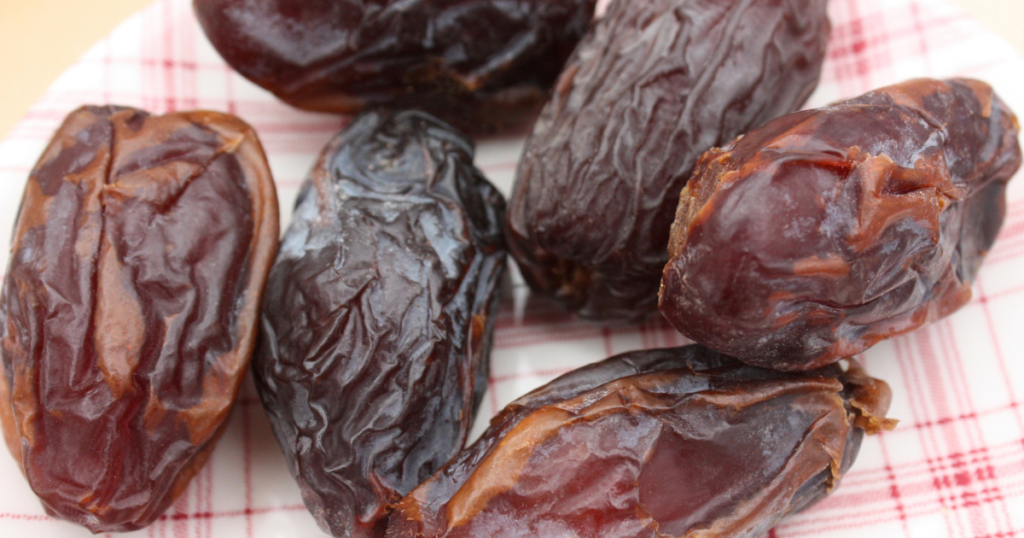 Les Dattes Boufeggous